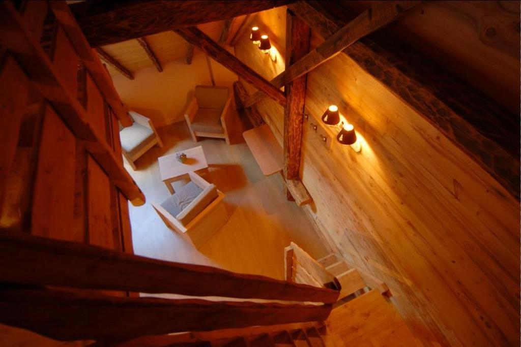 Chalet La Ferme De Noemie Mercury-Gémilly 외부 사진